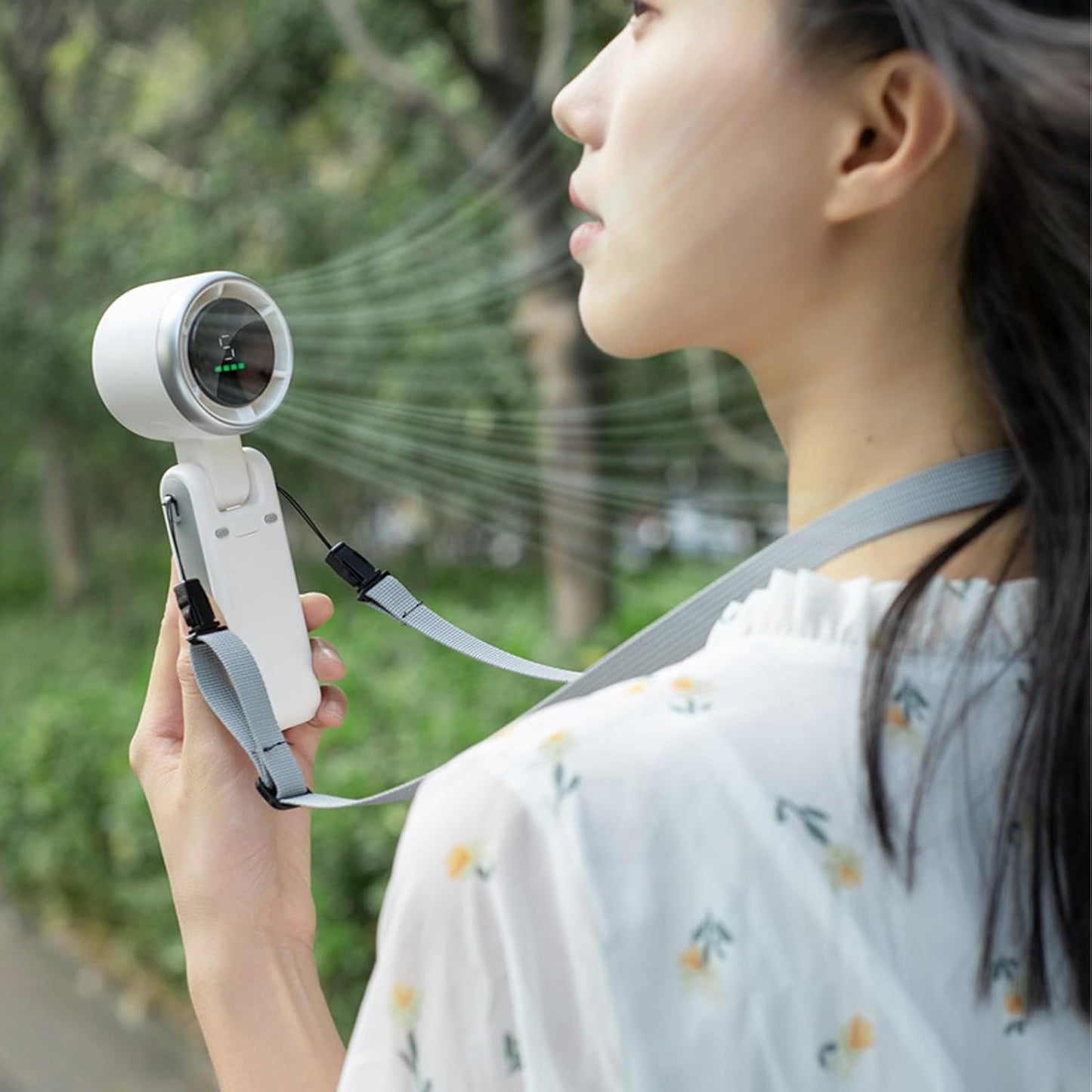 Portable Turbo Handheld Fan – 180° Foldable Design